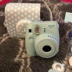 Polaroid Camera & Set (extras)